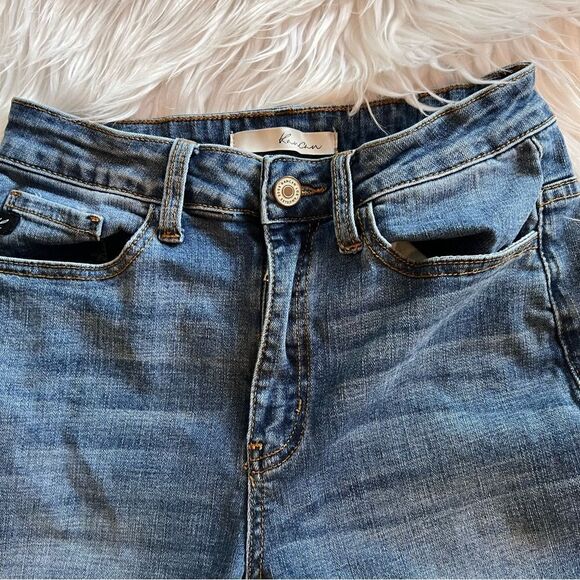 KanCan Jeans Leopard Patch Mid Rise Skinny Medium Blue Denim Size 5/26 - Picture 3 of 9